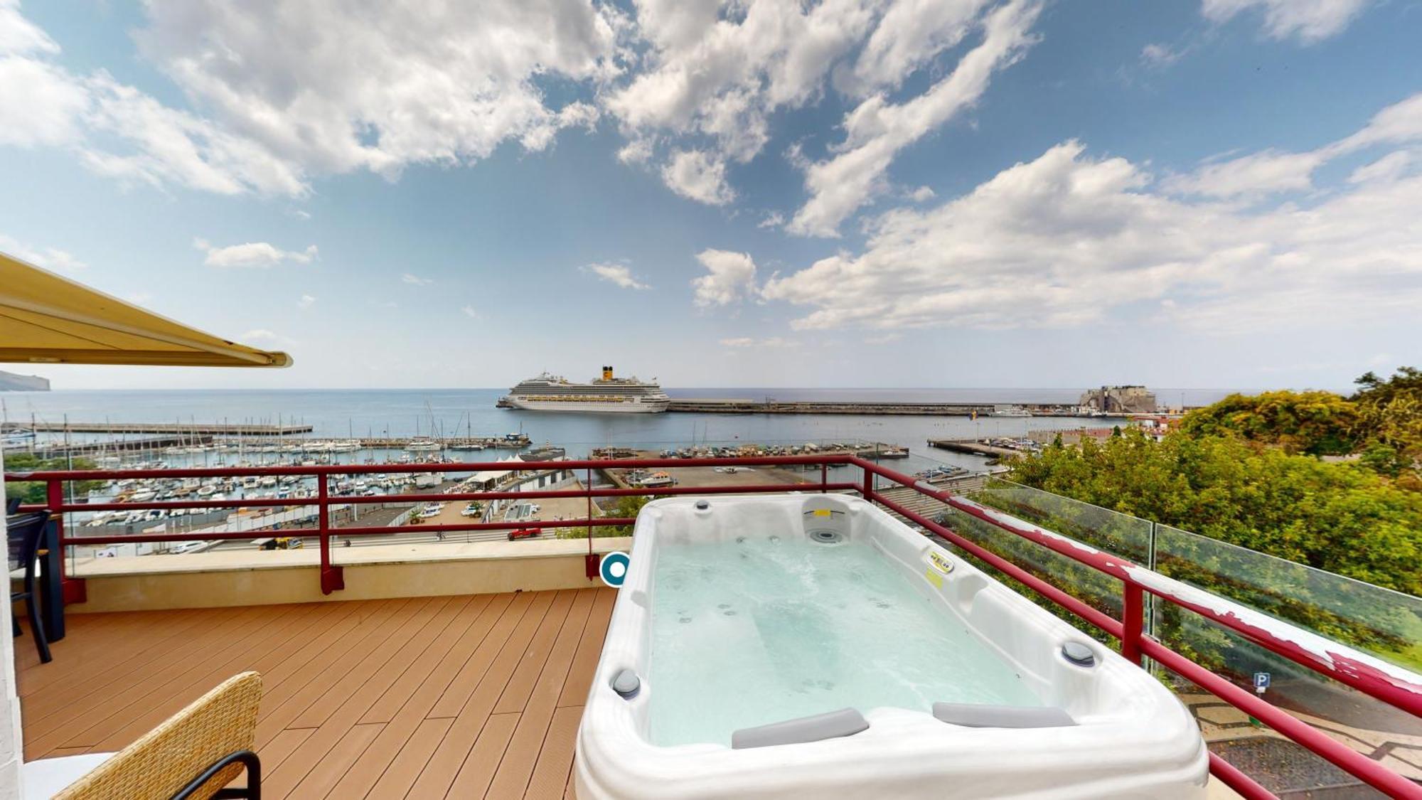 Rooftop Marina L By Madeira Best Apartments Фуншал Екстериор снимка